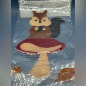 Cute Squirrel and Mushroom Window Clings, NWT 🍄🐿️